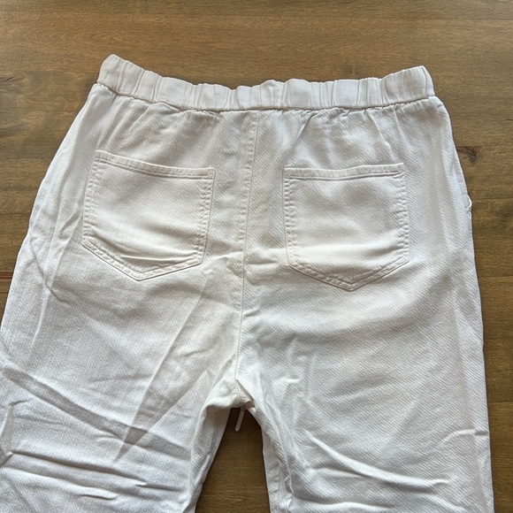 Zara White Capris - Picture 3 of 3